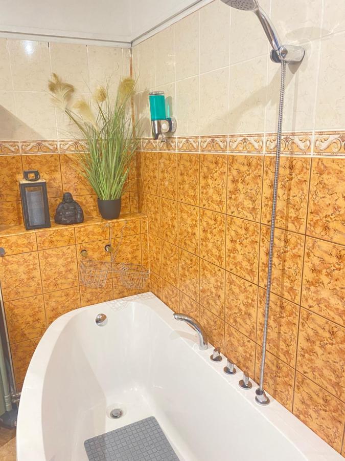 Cosy 2 Room 55M2 Centric 10Min To Old Town Ac Riga Ngoại thất bức ảnh